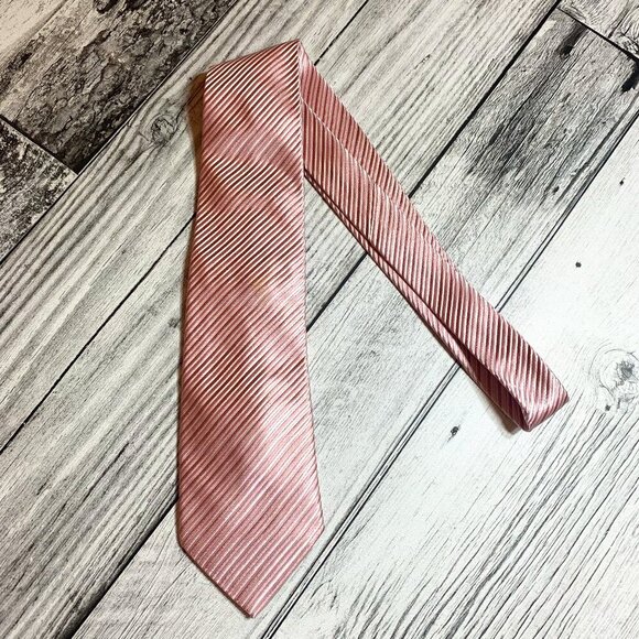 Donald J. Trump Signature Collection 100% Silk Neck Tie - Picture 1 of 6